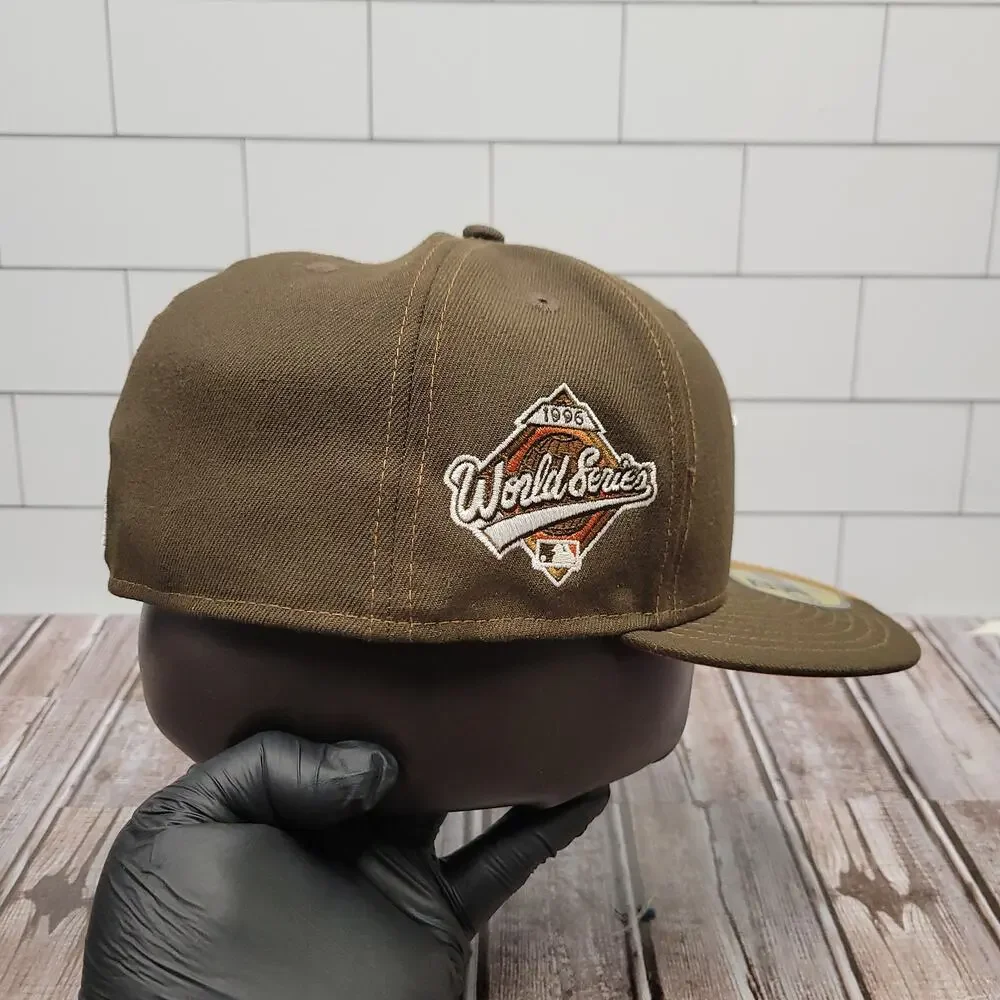 New Era New York Yankees Split Brown Tan 59FIFTY Fitted Hat Size 8